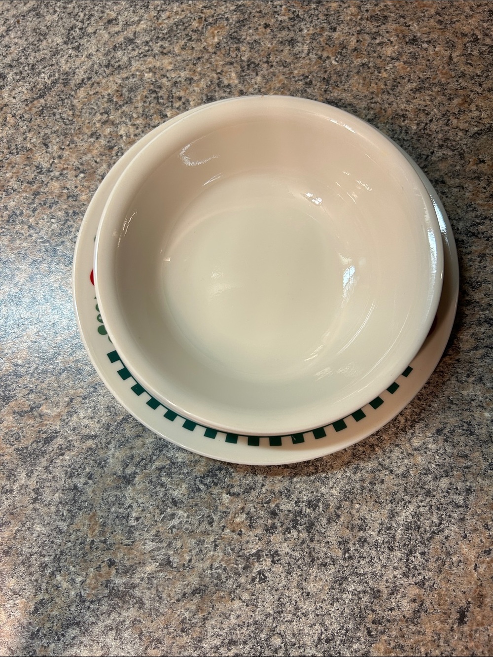 Corelle Farm Fresh Homemade Dessert Boel & plate Set of 4 EUC